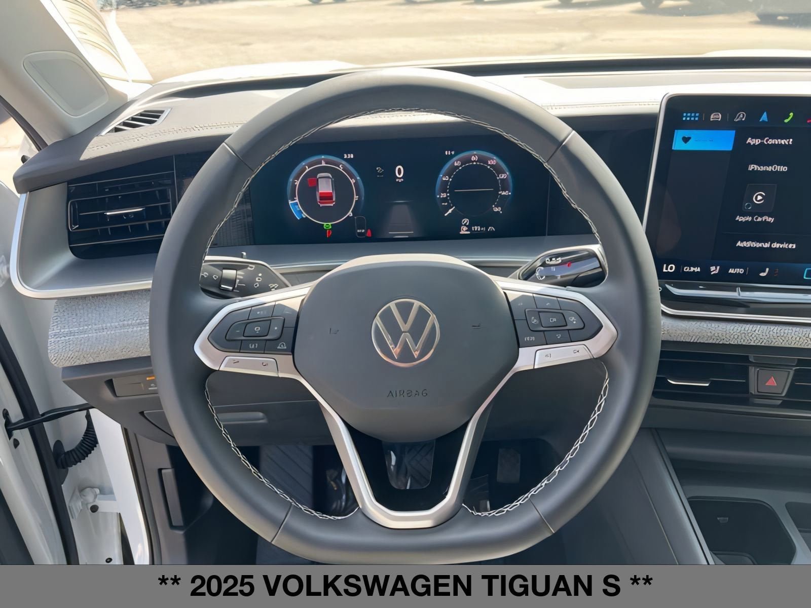 New 2025 Volkswagen Tiguan S AWD/4WD image 14