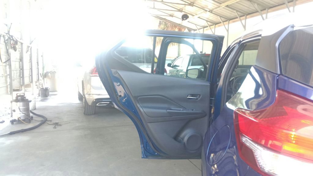 Used 2019 Nissan Kicks SR w/ SR Premium Package FWD image 29