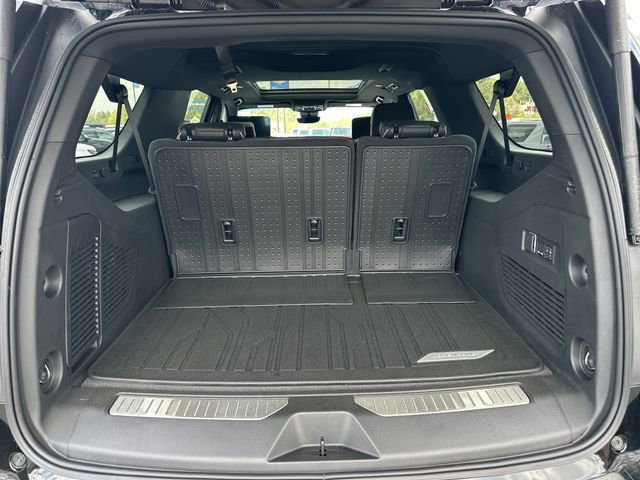 New 2026 Chevrolet Suburban Premier image 42