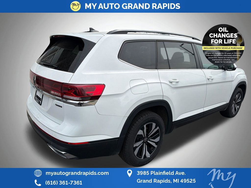 Used 2024 Volkswagen Atlas SE AWD/4WD image 7