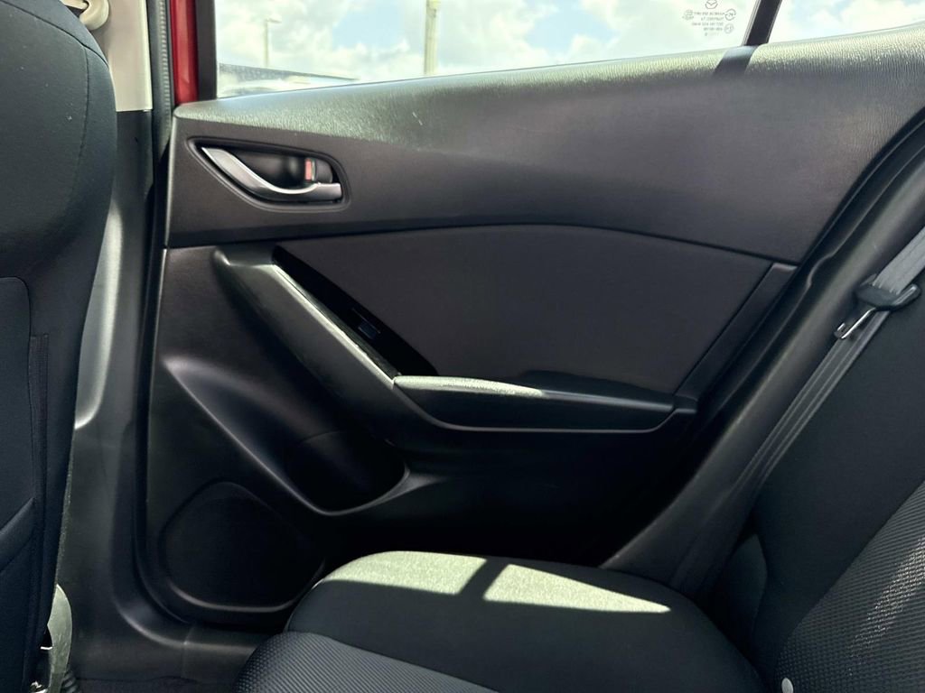 Used 2017 MAZDA MAZDA3 Sport FWD image 19