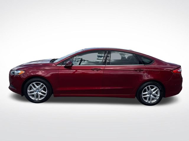 Used 2013 Ford Fusion SE FWD image 2