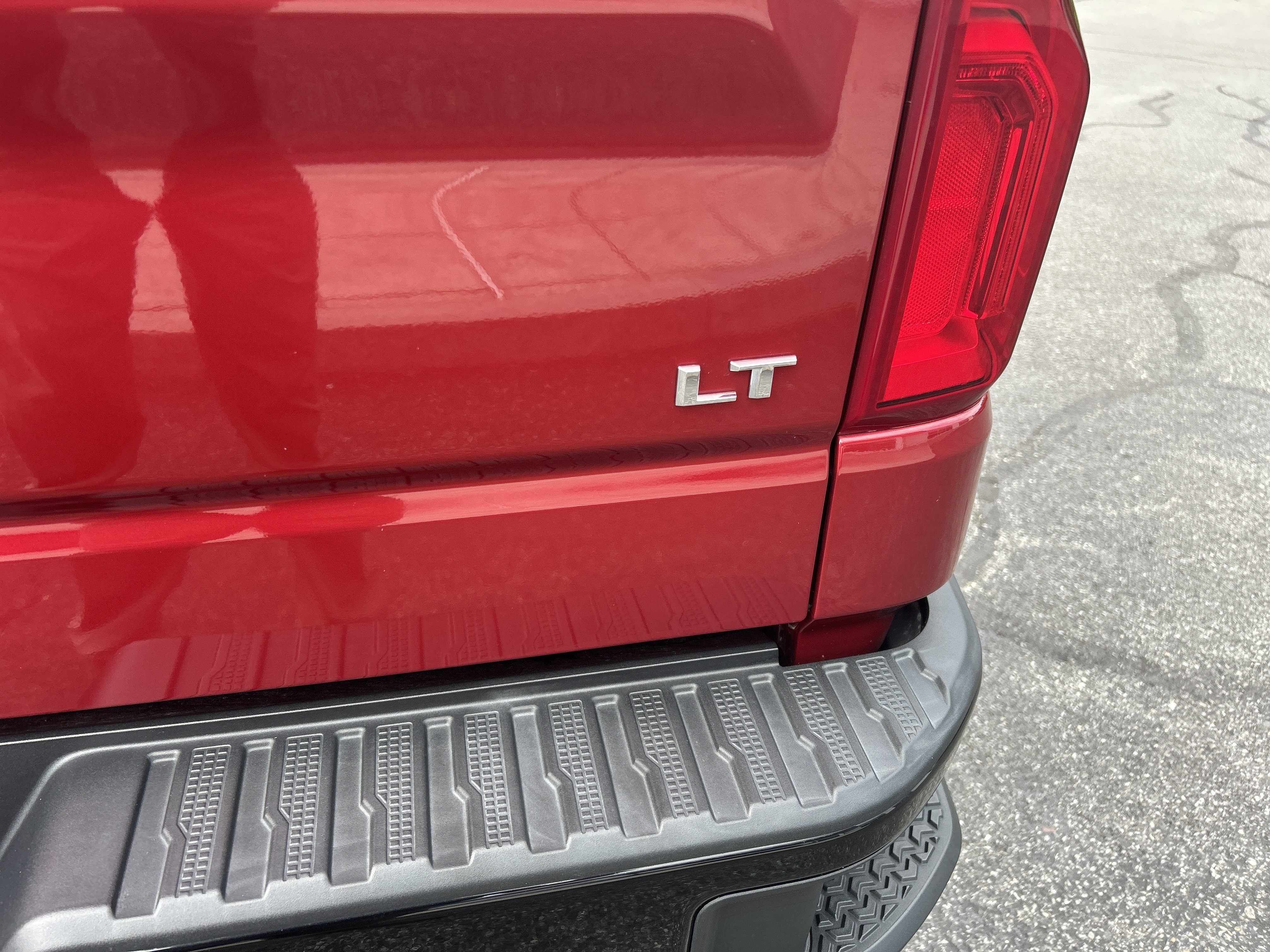 Used 2020 Chevrolet Silverado 1500 LT Trail Boss AWD/4WD image 10
