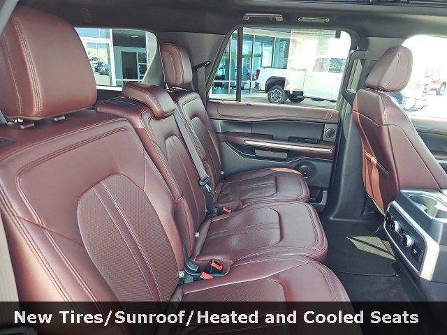 Used 2023 Ford Expedition Max Limited image 33