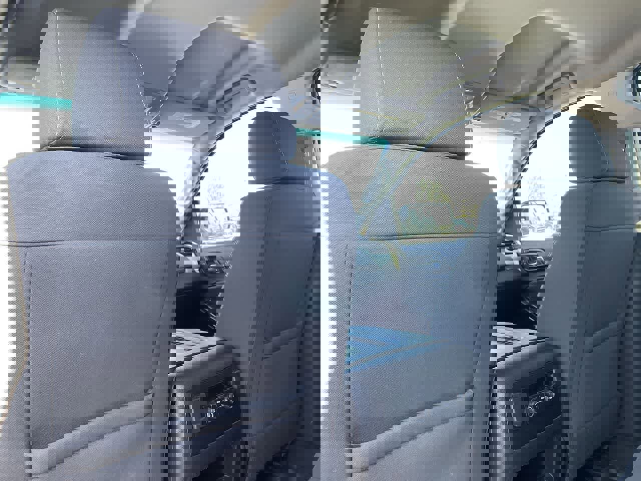 Used 2016 GMC Yukon SLE w/ Convenience Package image 21