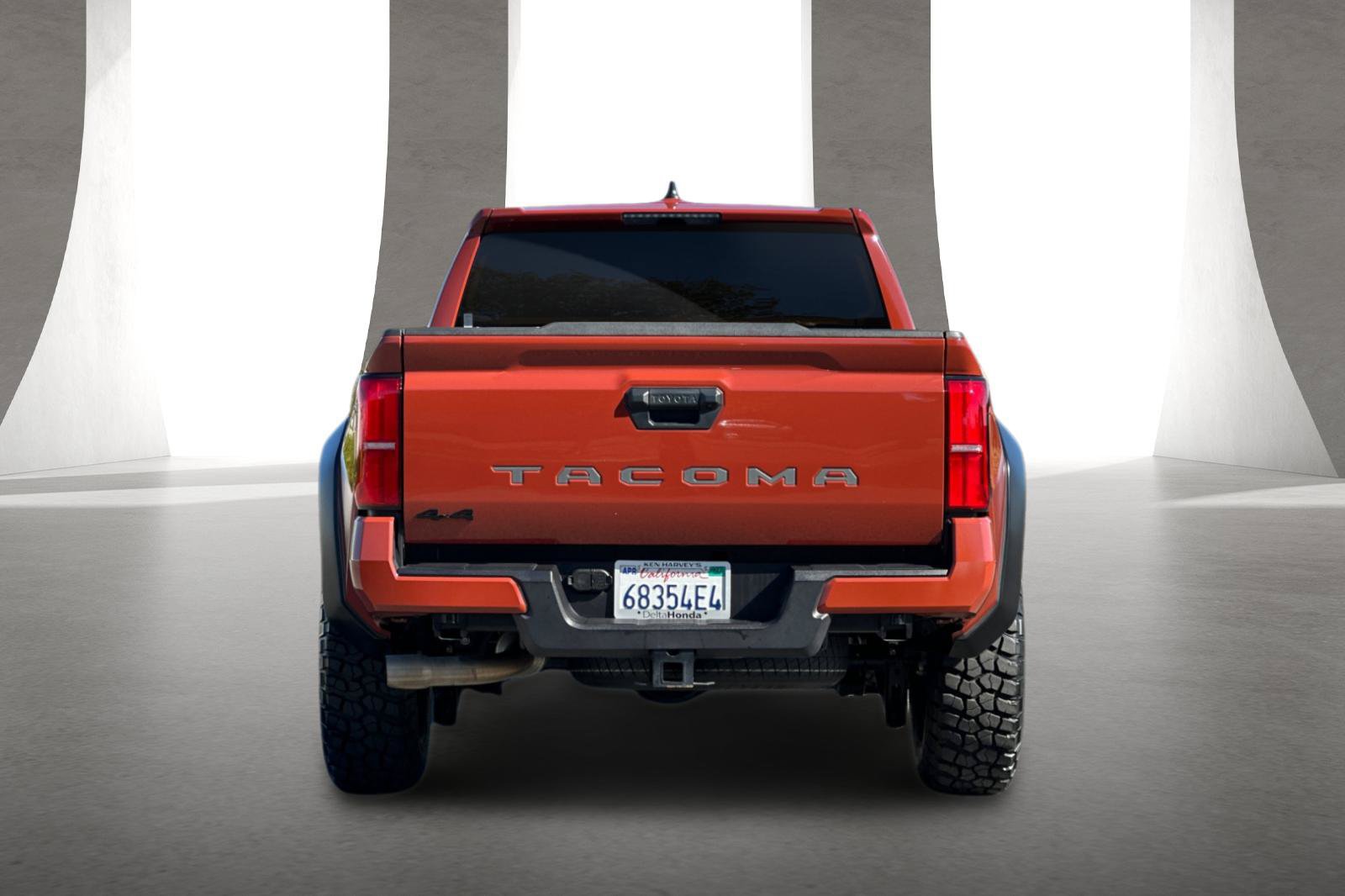 Used 2025 Toyota Tacoma TRD Sport AWD/4WD image 5