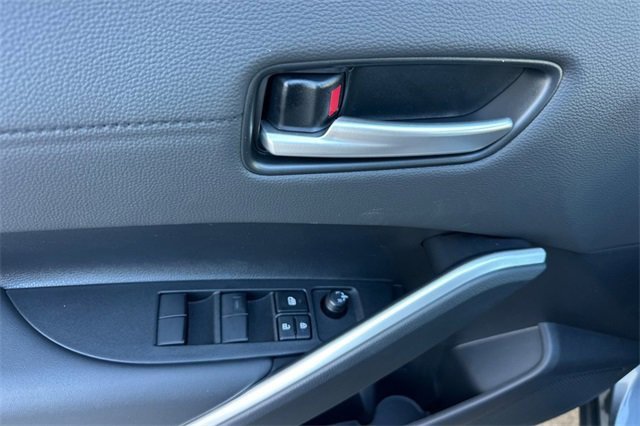 Used 2026 Toyota Corolla Cross XLE image 9