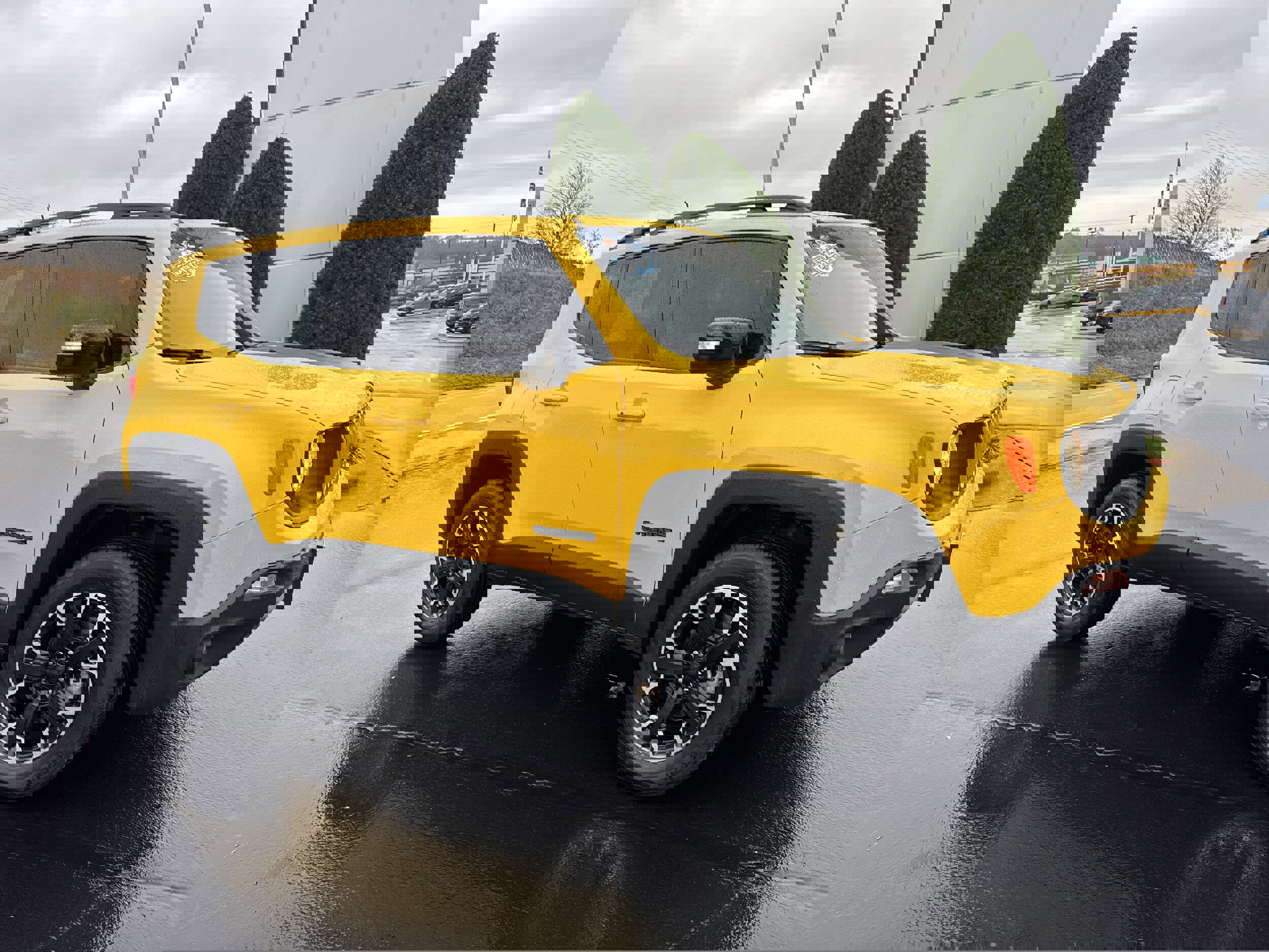 Used 2023 Jeep Renegade Latitude