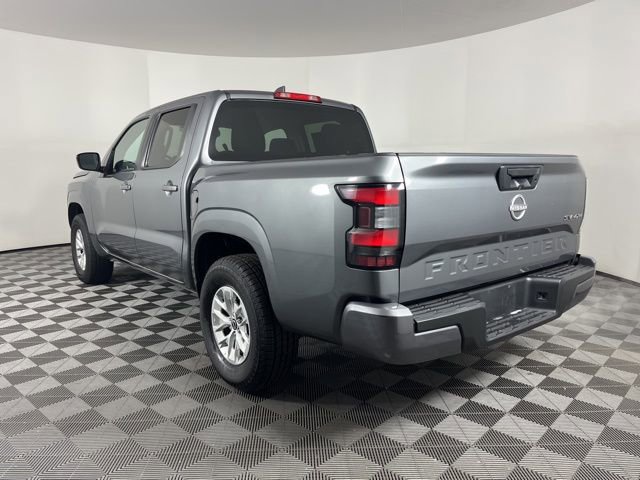 Used 2024 Nissan Frontier SV image 7