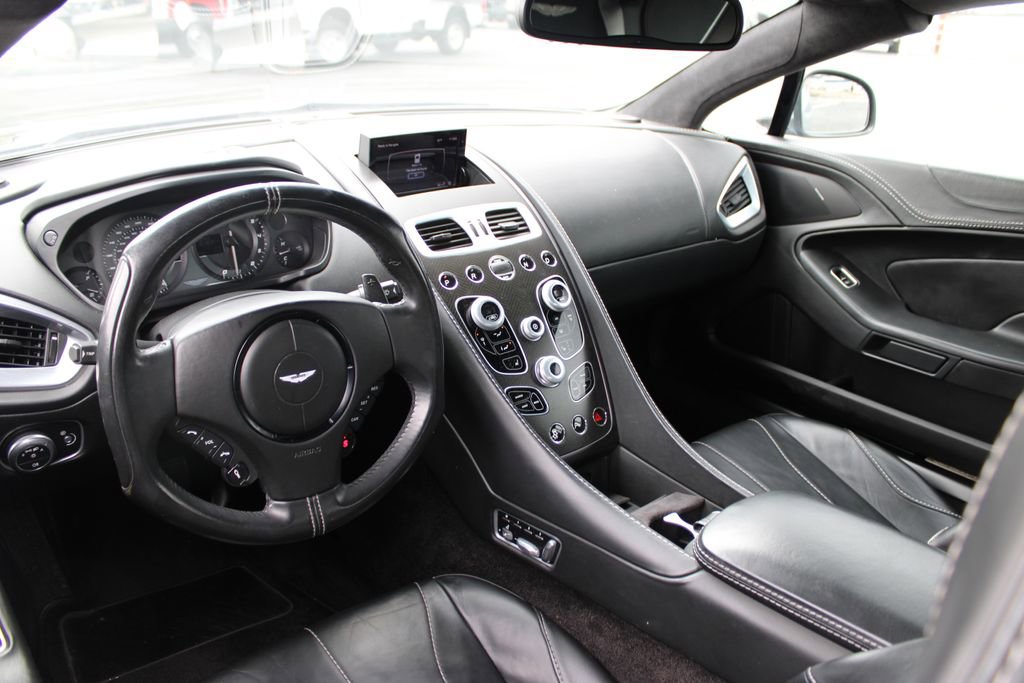Used 2014 Aston Martin Vanquish Volante RWD image 8