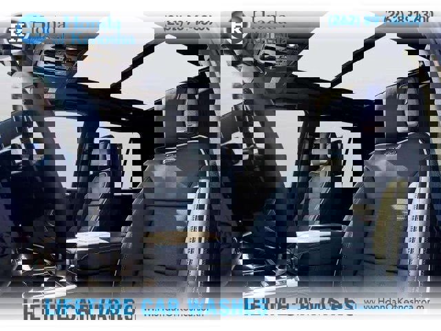 Used 2025 GMC Yukon AT4 Ultimate w/ LPO, Floor Liner Package image 21