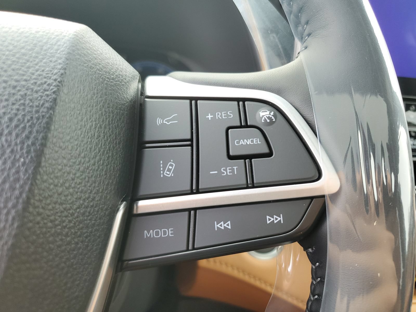 New 2026 Toyota Highlander Platinum AWD/4WD image 23