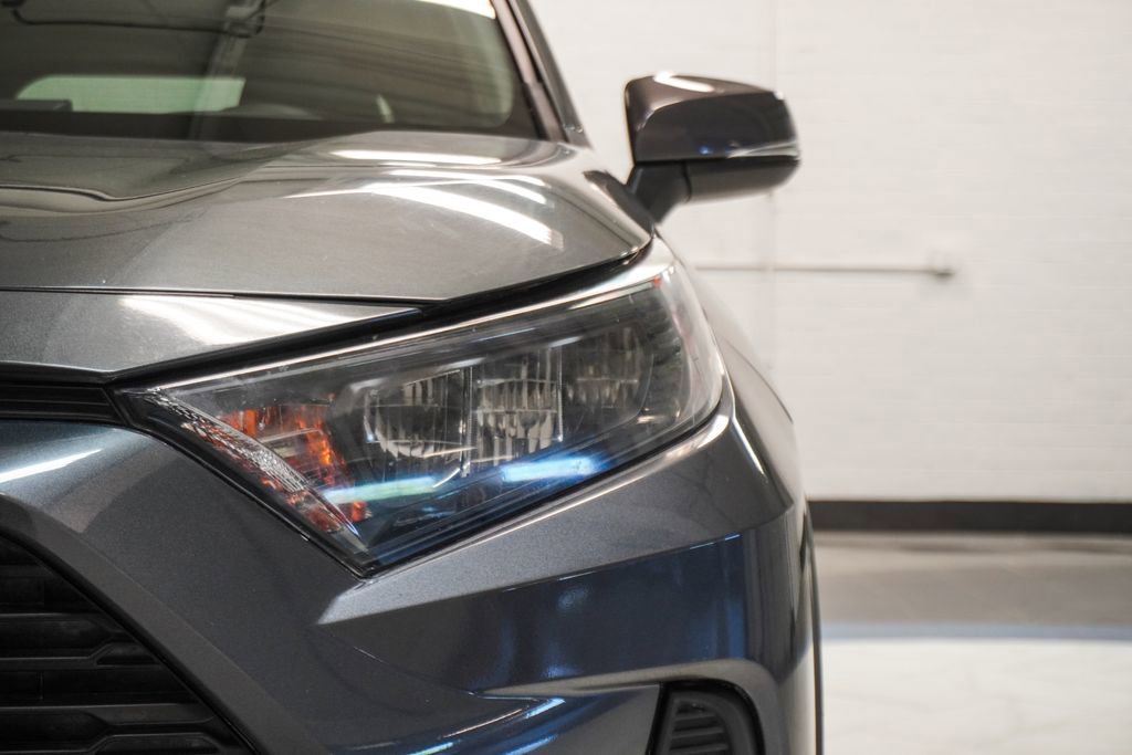 Used 2020 Toyota RAV4 LE image 35