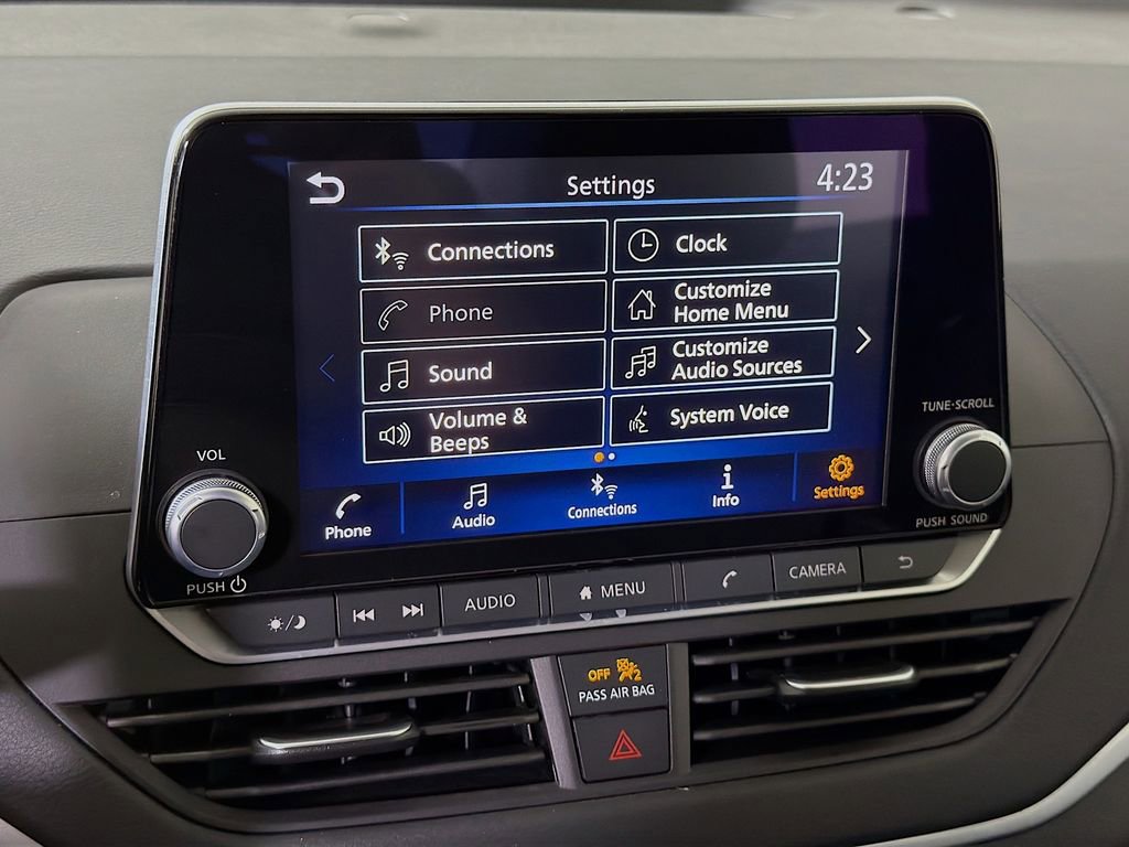 Used 2025 Nissan Altima 2.5 S image 32