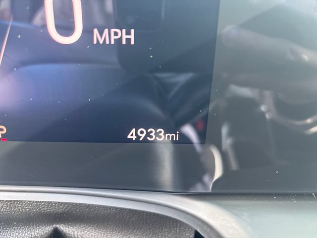 Used 2024 Buick Encore GX Avenir w/ Avenir Convenience Package AWD/4WD image 18