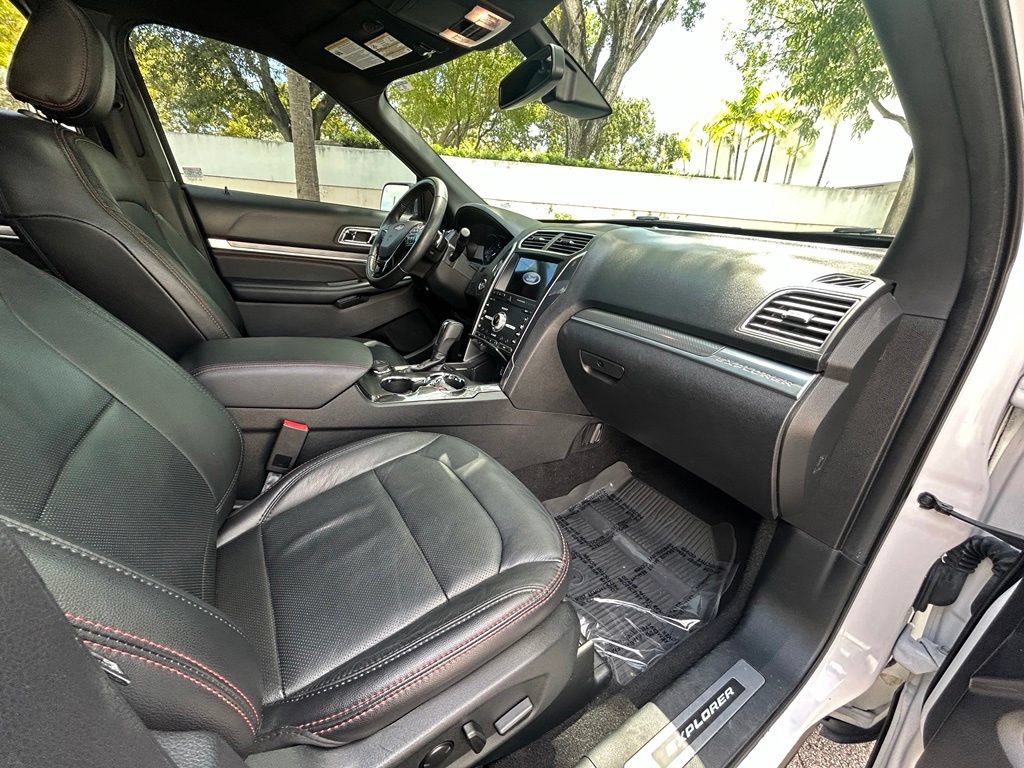 Used 2019 Ford Explorer Sport w/ Equipment Group 401A AWD/4WD image 31