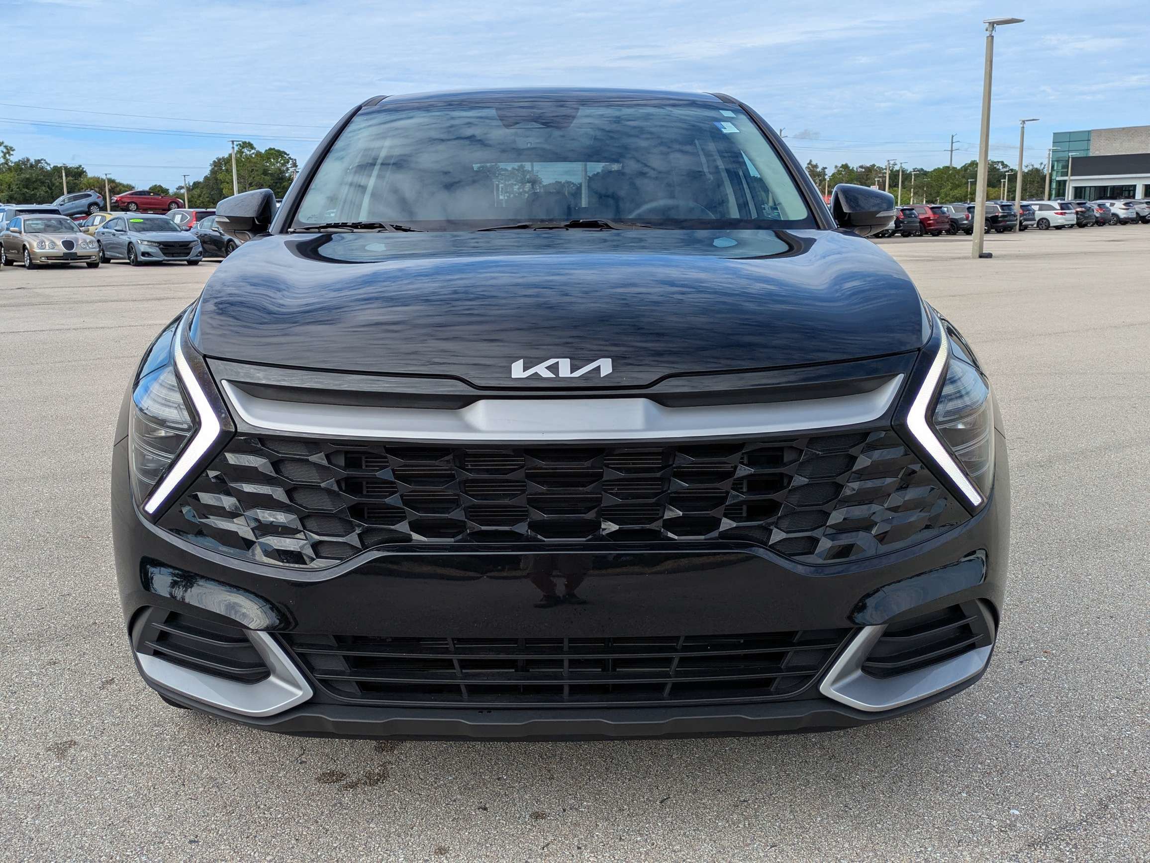 Certified 2025 Kia Sportage EX FWD image 9