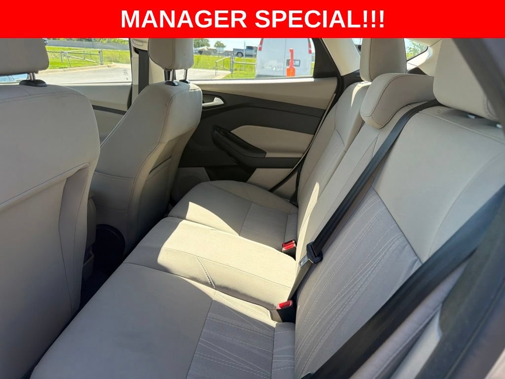 Used 2018 Ford Focus SE FWD image 11