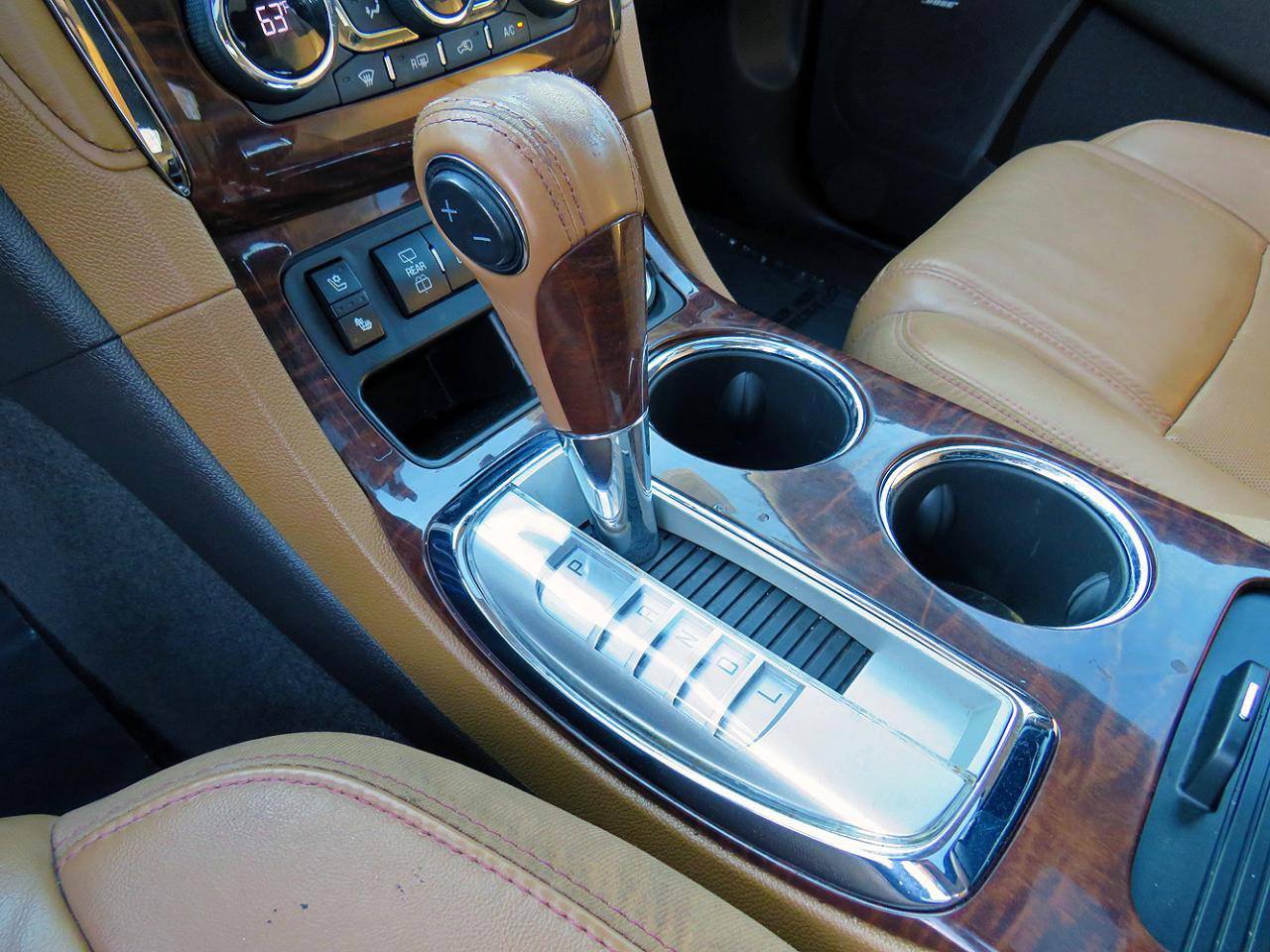 Used 2017 Buick Enclave Premium w/ Experience Buick Package image 25