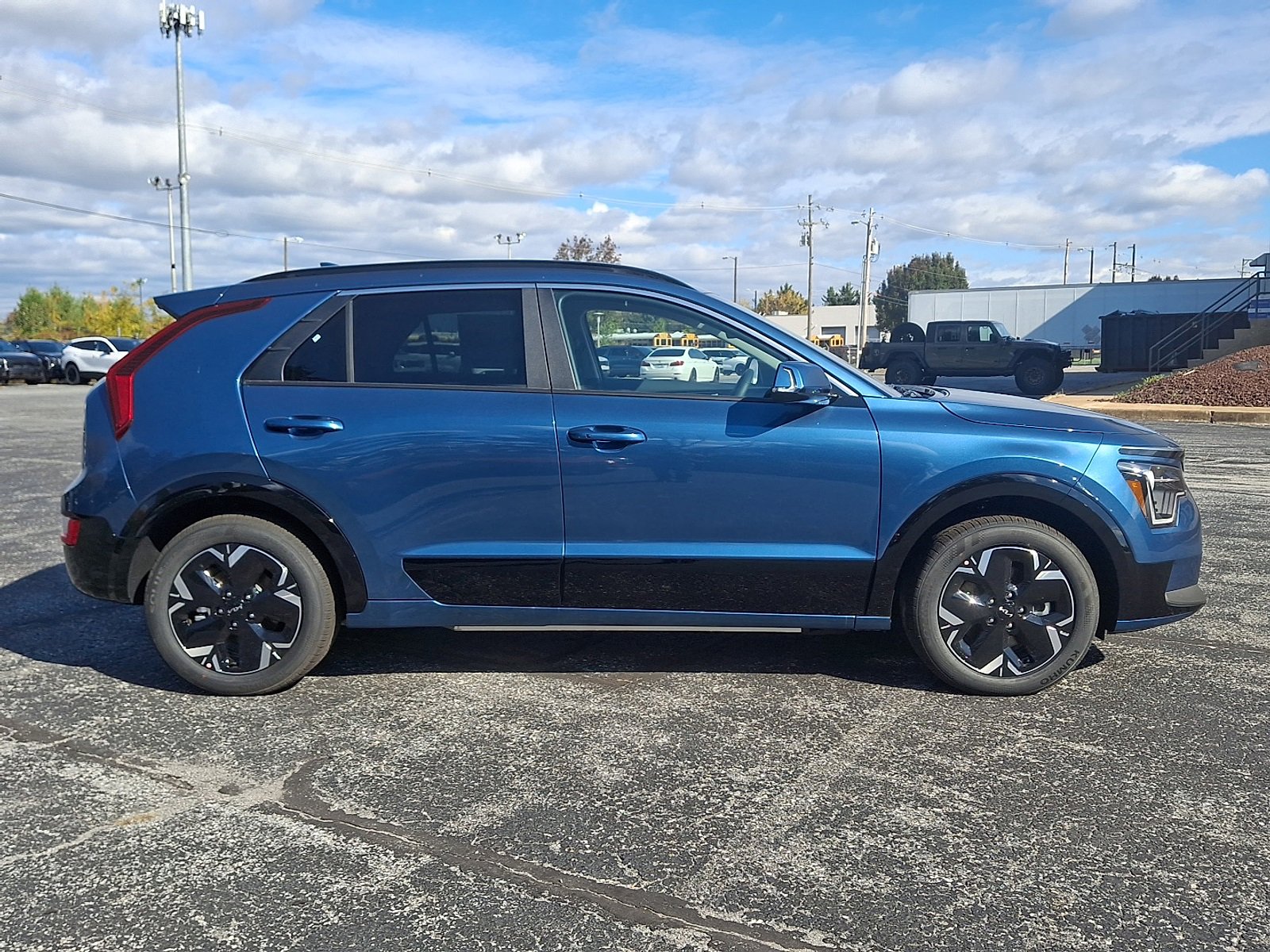 New 2025 Kia Niro Wind image 9