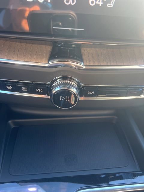 New 2026 Volvo XC60 B5 Plus w/ Protection Package Premier image 13