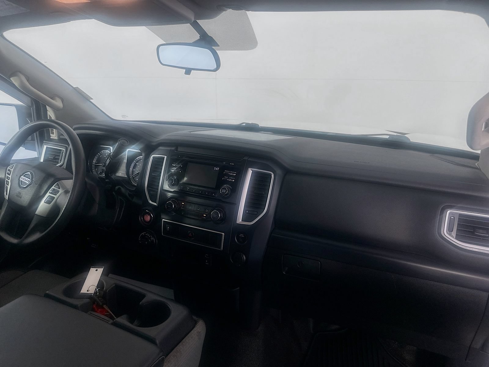 Used 2017 Nissan Titan S AWD/4WD image 20