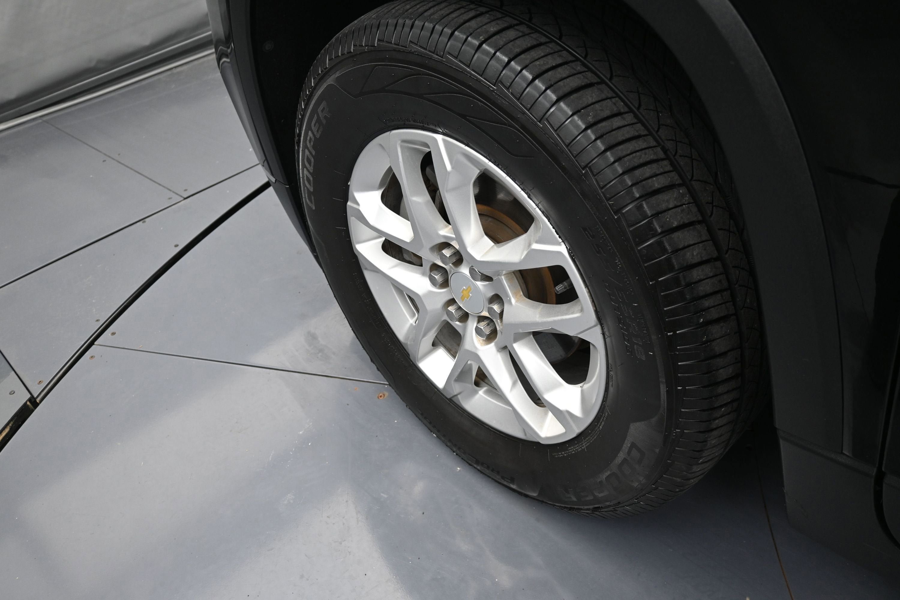 Used 2020 Chevrolet Traverse LT AWD/4WD image 33