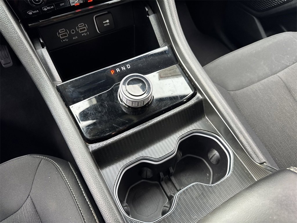 Certified 2024 Jeep Grand Cherokee Laredo image 22