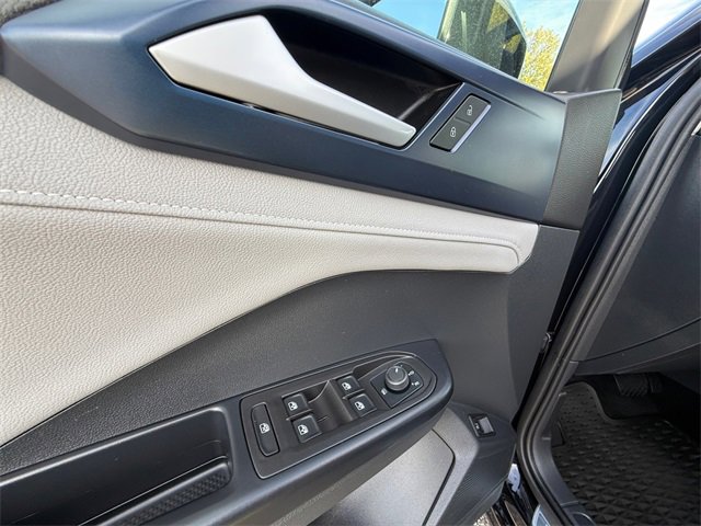 Certified 2024 Volkswagen Taos SE w/ Panoramic Sunroof Package image 11