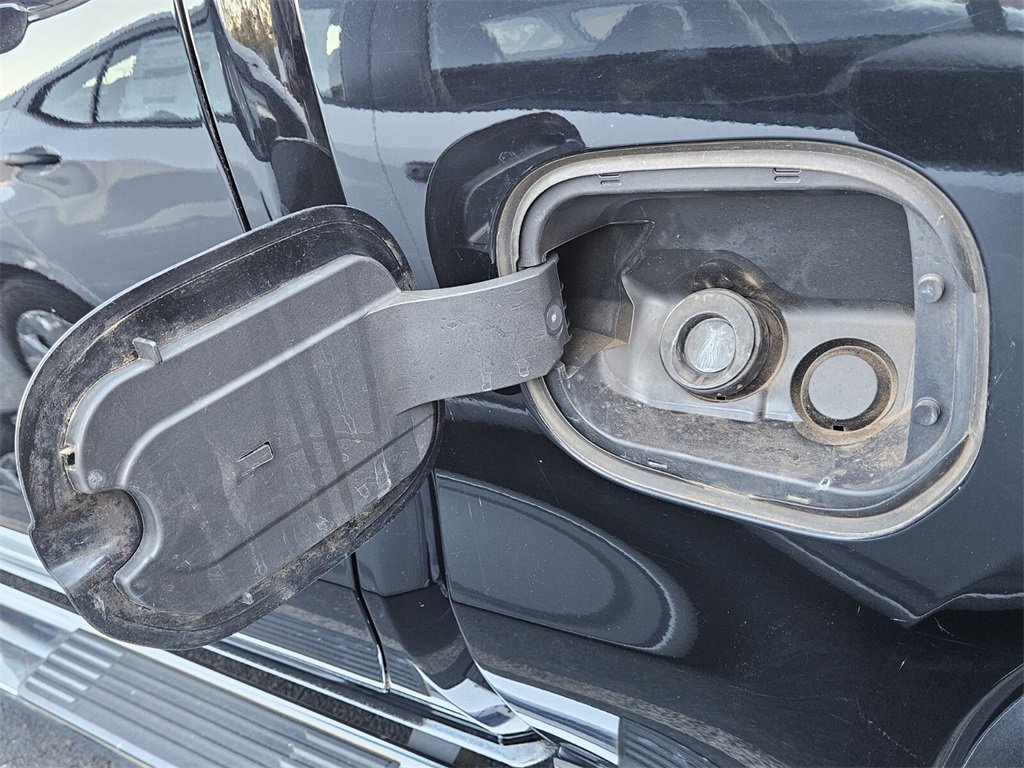 Used 2019 GMC Sierra 1500 SLT w/ SLT Premium Plus Package image 11