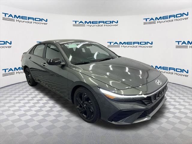 New 2026 Hyundai Elantra SEL Sport FWD image 7