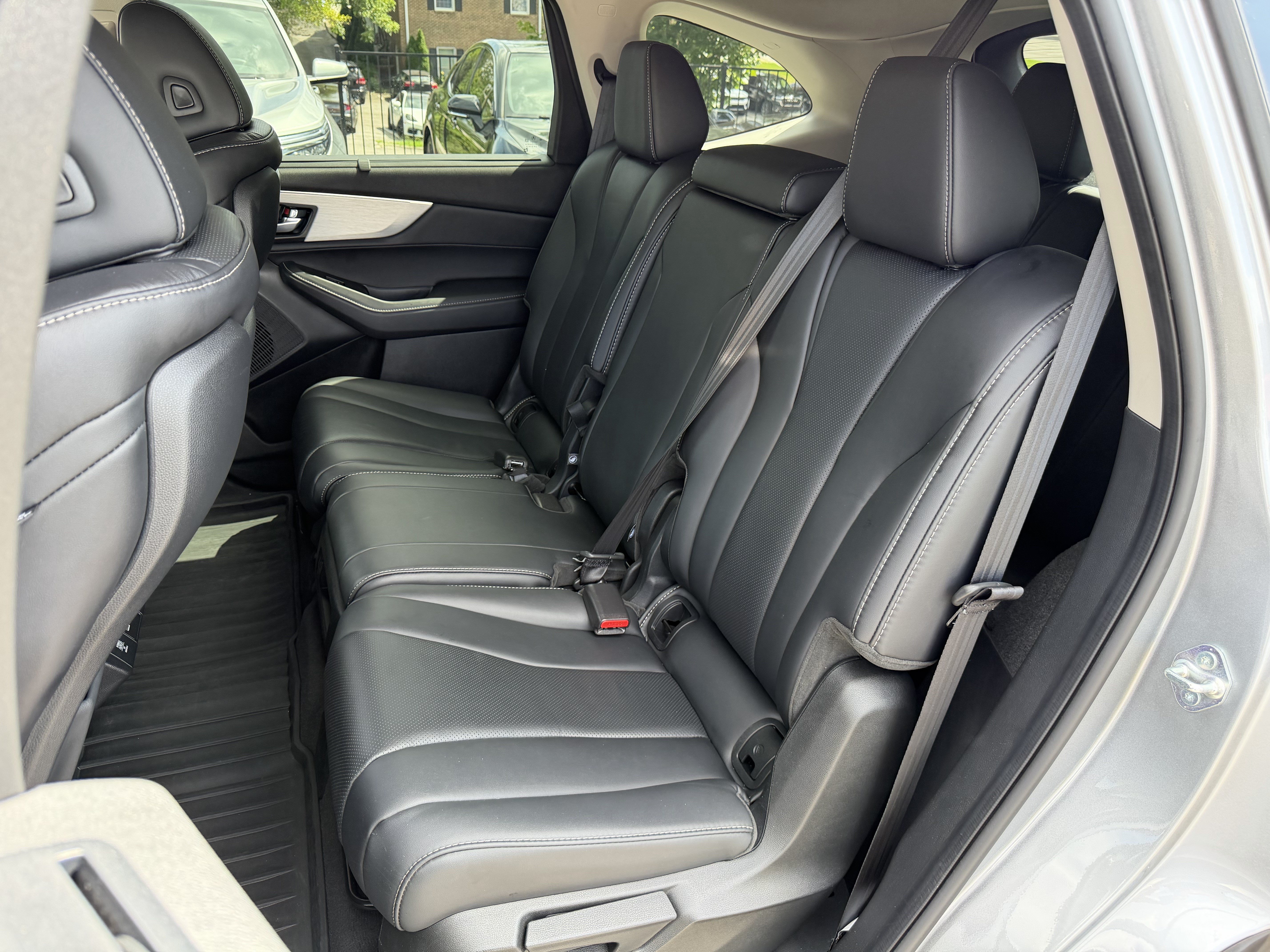 Used 2024 Acura MDX w/ Technology Package FWD image 32