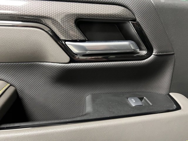 Used 2024 Chevrolet Silverado 2500 ZR2 w/ Technology Package image 46