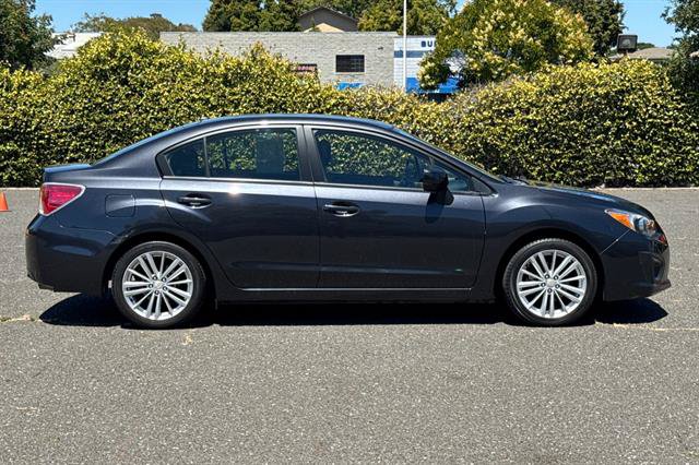 Used 2012 Subaru Impreza 2.0i Premium AWD/4WD image 2