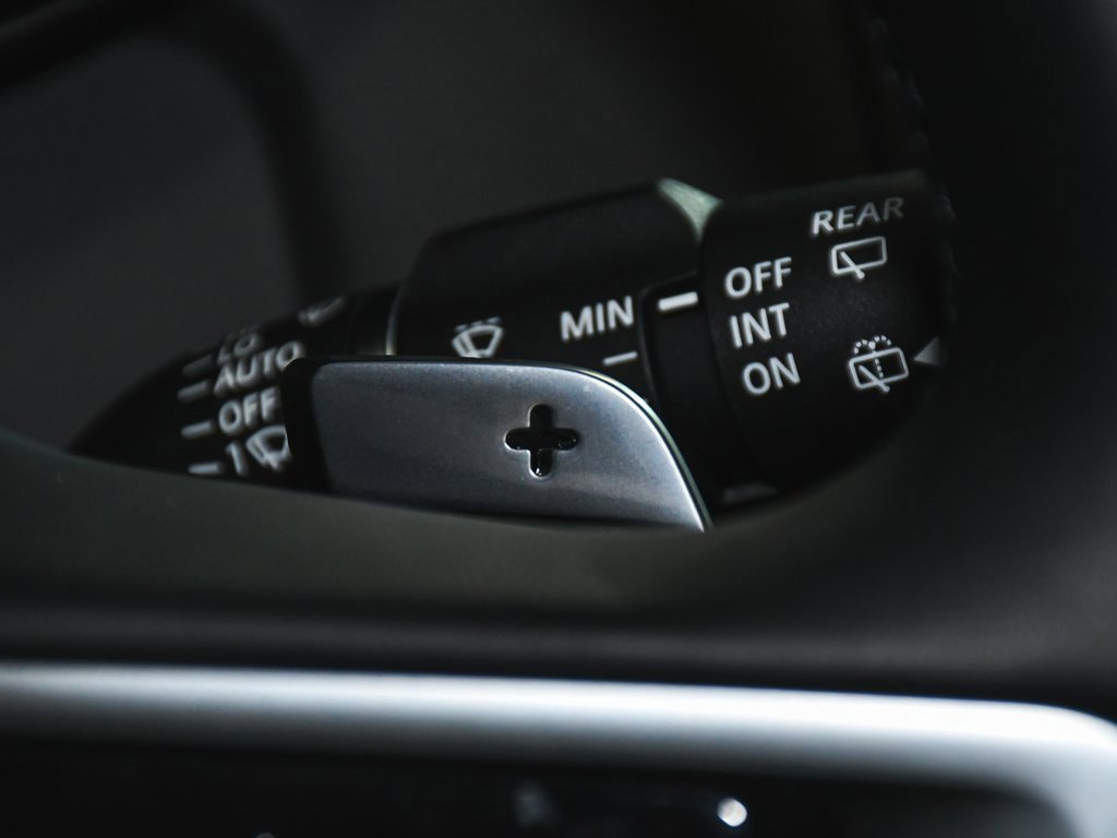 Used 2024 Land Rover Range Rover Autobiography image 44