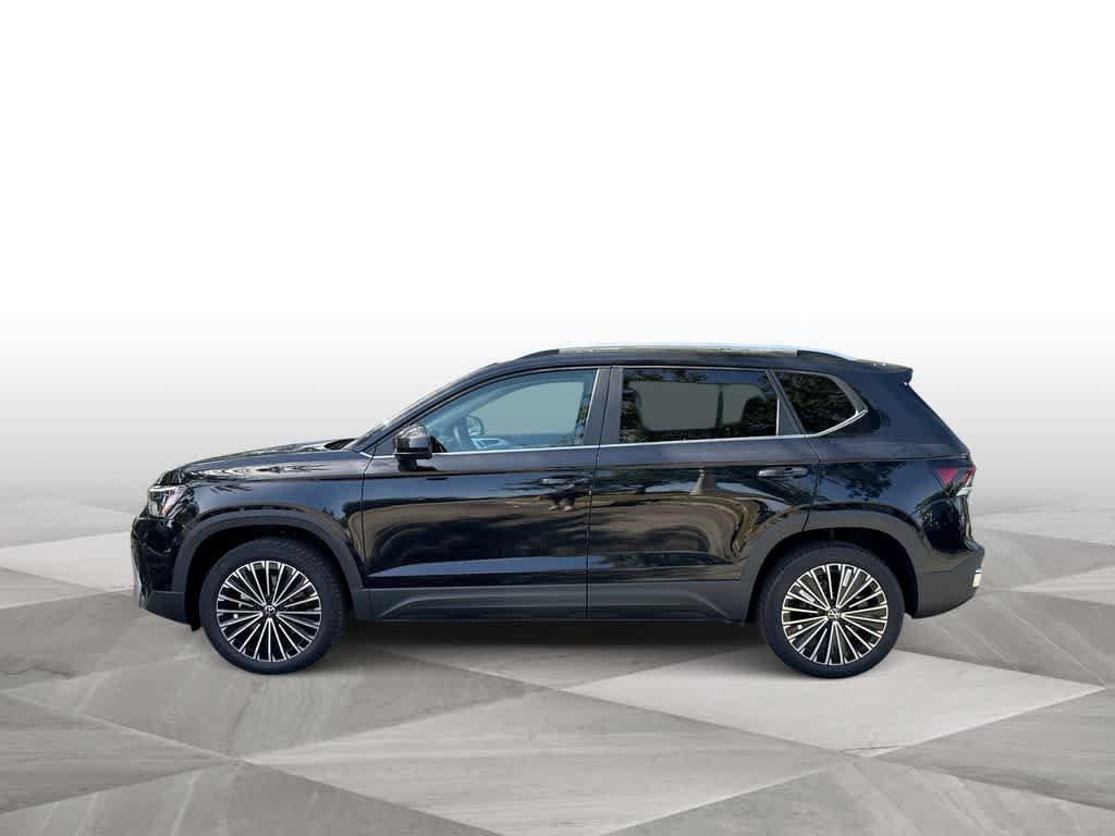 New 2026 Volkswagen Taos SE FWD image 5