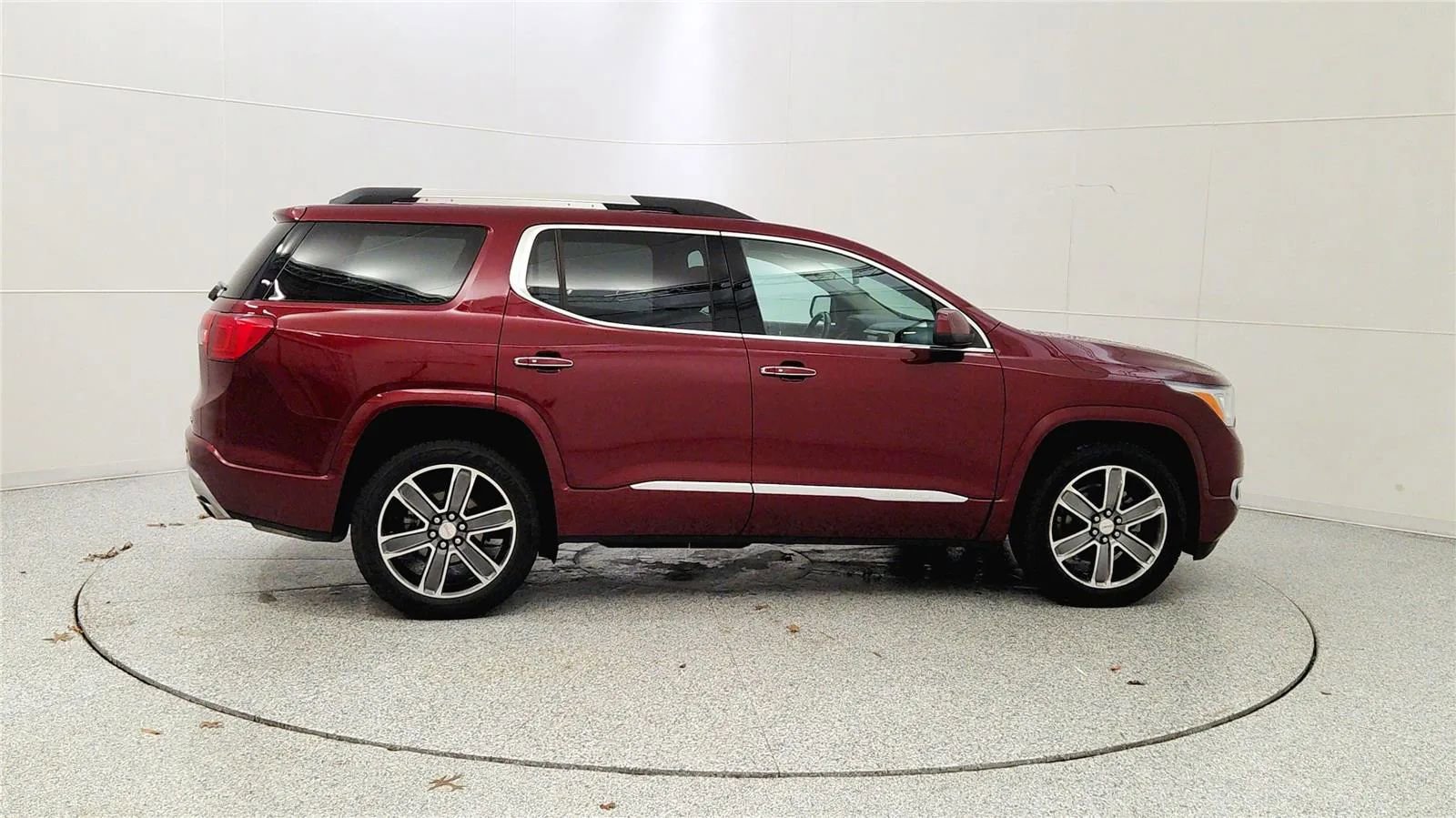 Used 2017 GMC Acadia Denali w/ Technology Package image 8