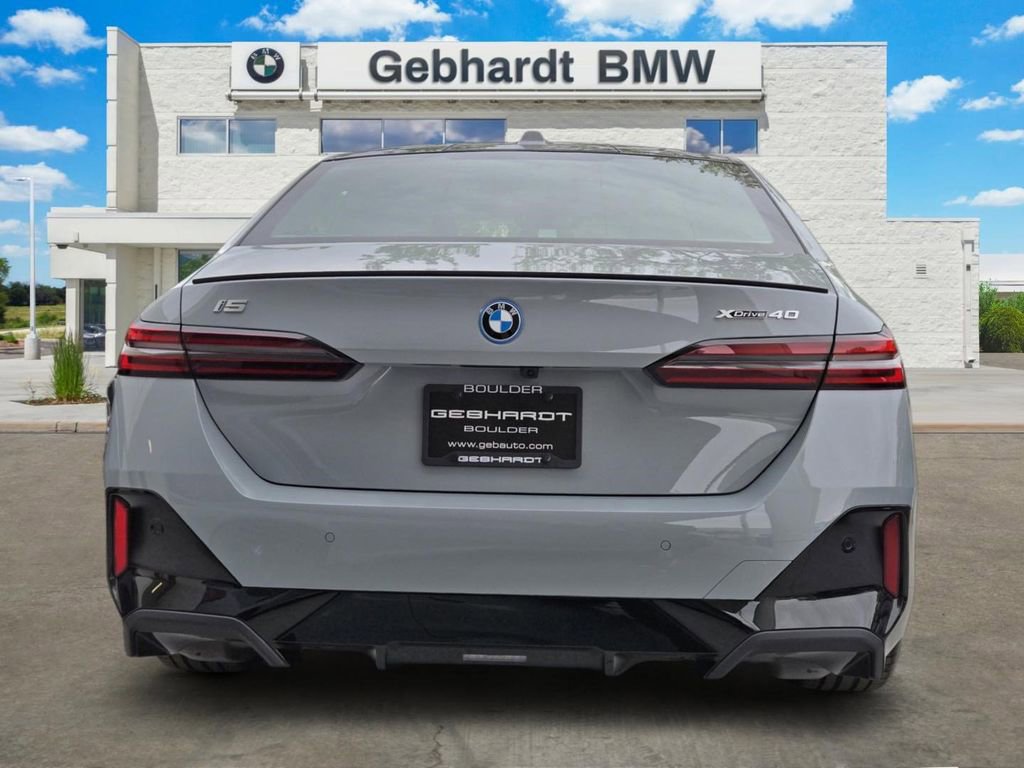 New 2026 BMW i5 eDrive40 w/ M Sport Package AWD/4WD image 6