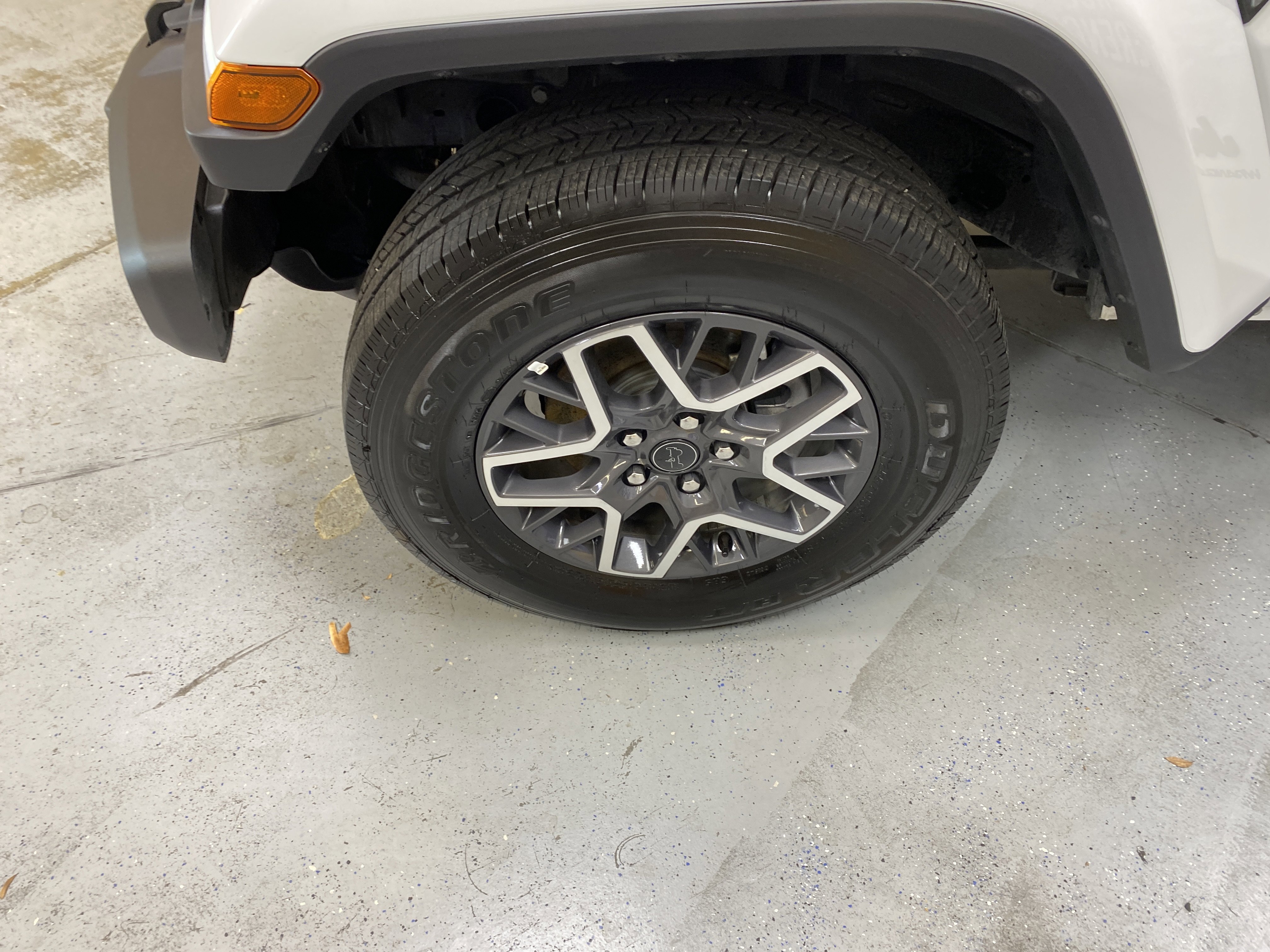 Used 2025 Jeep Wrangler Sahara image 11