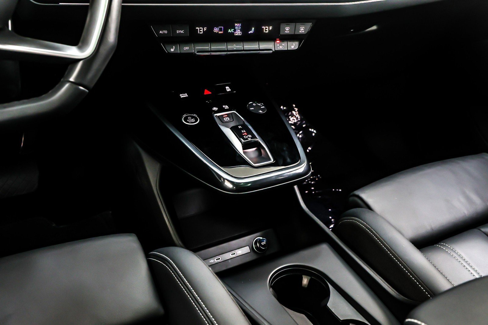 Used 2023 Audi Q4 e-tron Premium w/ Convenience Package image 7