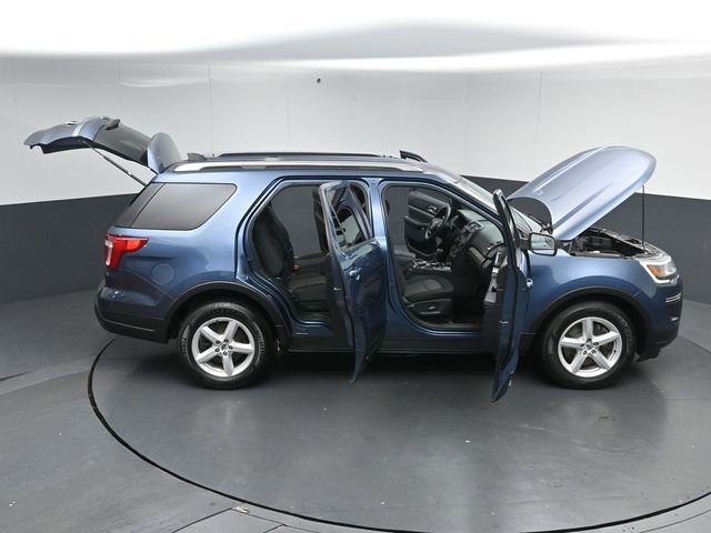 Certified 2018 Ford Explorer XLT image 53