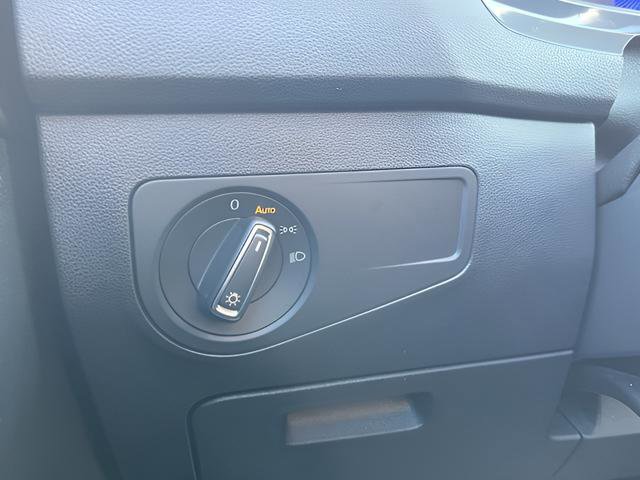 Used 2024 Volkswagen Tiguan SE image 15