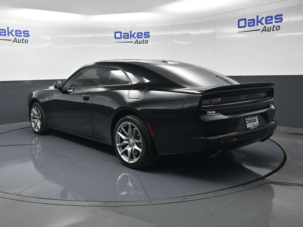 Used 2026 Dodge Charger Scat Pack AWD/4WD image 5