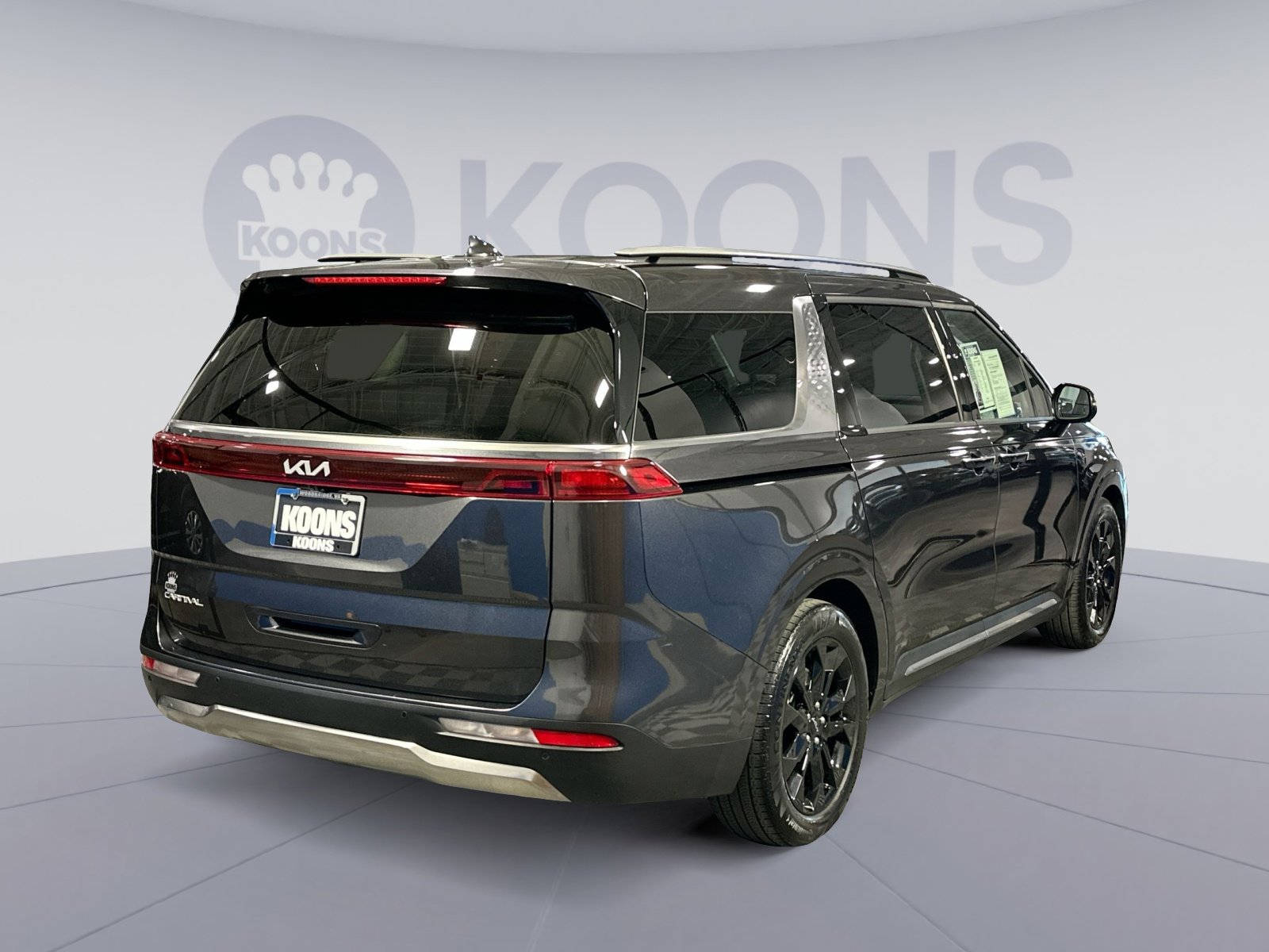 Used 2023 Kia Carnival SX image 7