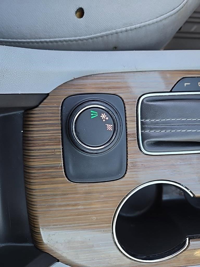 Used 2019 GMC Acadia SLE w/ LPO, Floor Liner Package image 30