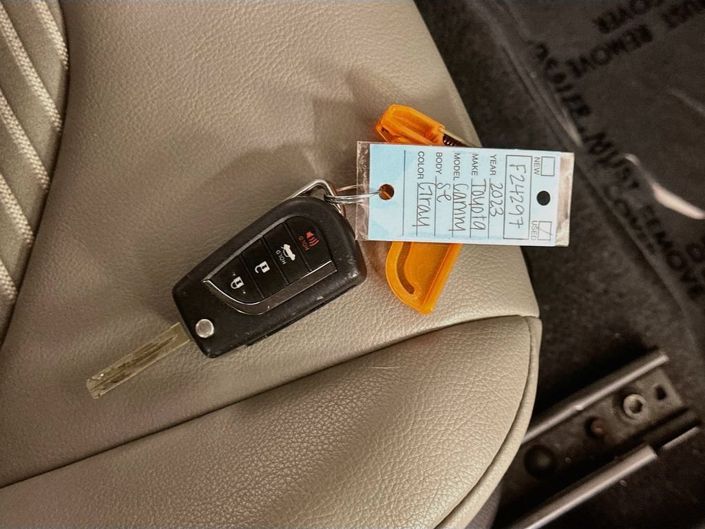 Used 2023 Toyota Camry SE FWD image 35