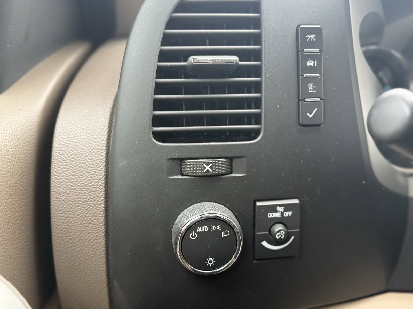 Used 2012 Chevrolet Silverado 1500 LT w/ All-Star Edition image 18