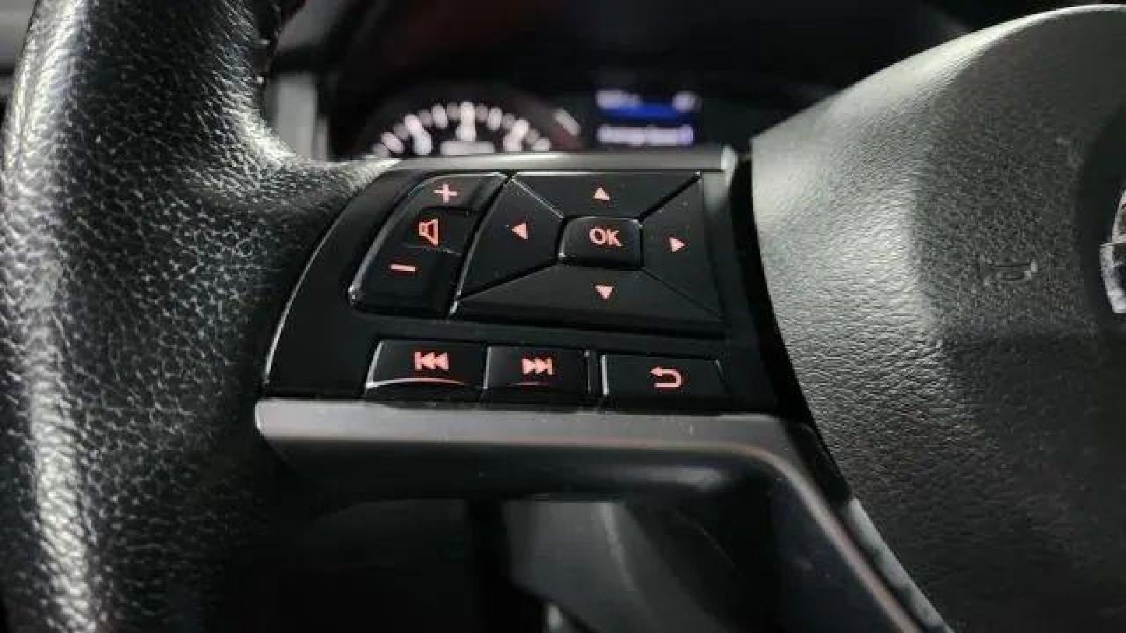 Used 2019 Nissan Rogue SL image 29