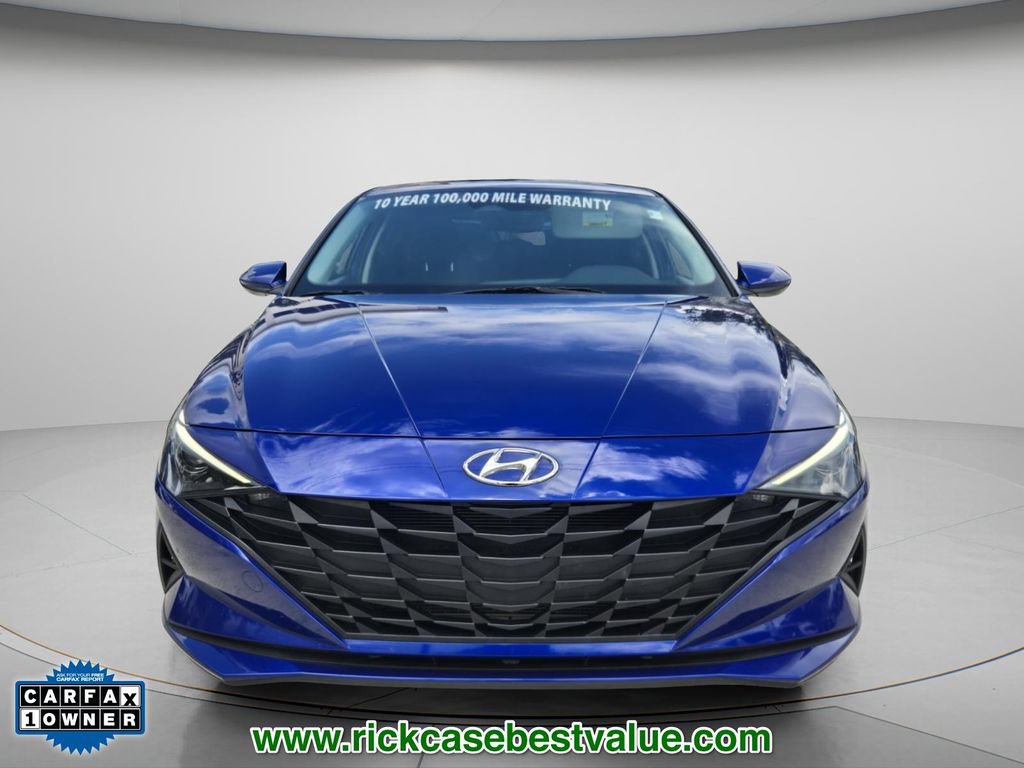 Used 2023 Hyundai Elantra SEL w/ Cargo Package FWD image 5