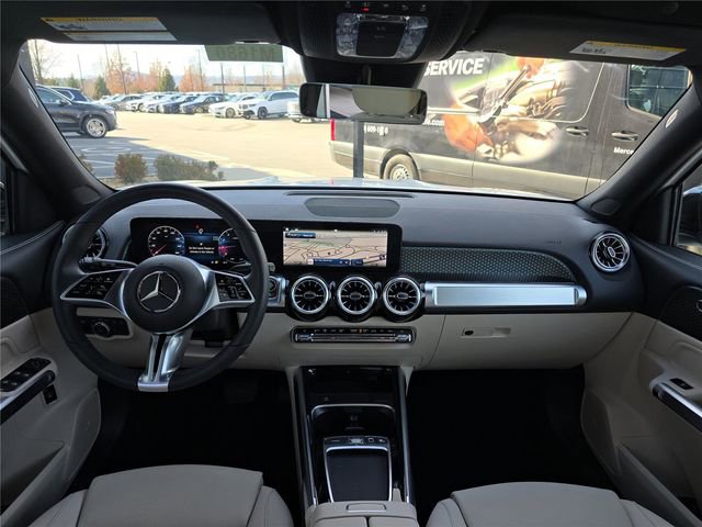 Used 2025 Mercedes-Benz GLB 250 4MATIC image 20